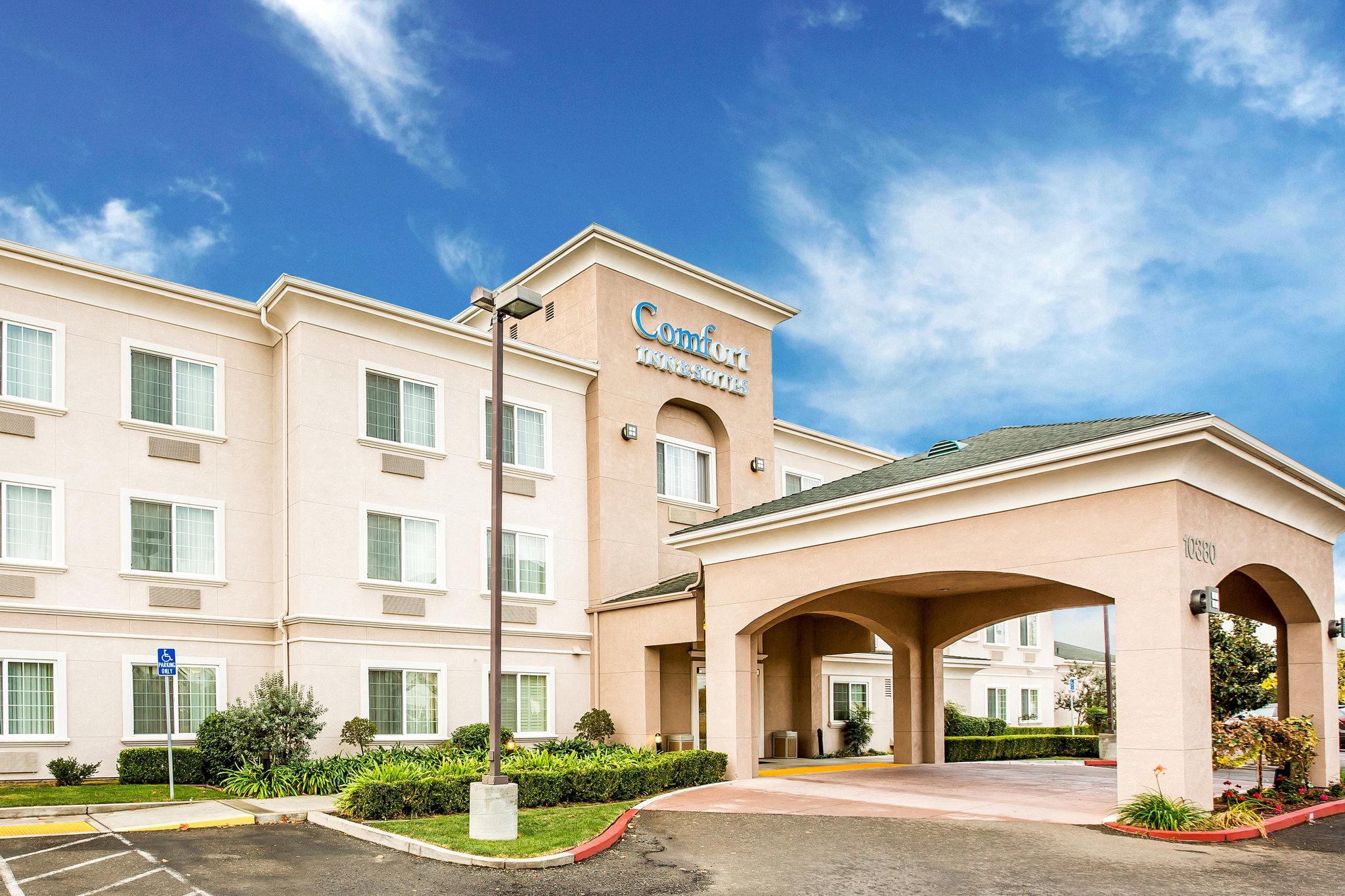 Comfort Inn & Suites Galt - Lodi North Exterior photo